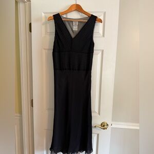 Vintage Laura Ashley Silk Maxi Dress | Size 6 (Fits 4)
